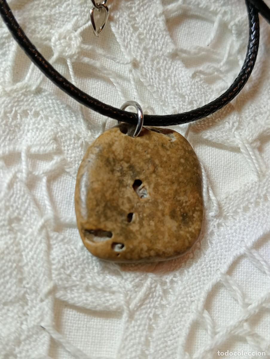 Joyeria: COLGANTE DE SERPENTINA BRUJA EN BRUTO (SIN USAR)