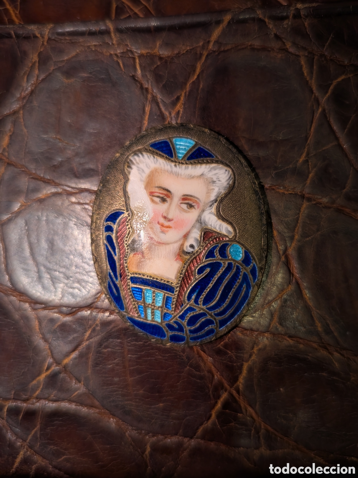 Joyeria: Bonito esmalte sobre plata, representaci&oacute;n de una dama siglo XVIII o XIX ideal para medall&oacute;n