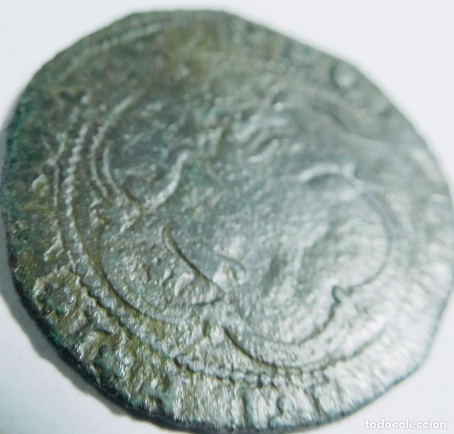 Joyeria: moneda medieval castellana de cobre (vell&oacute;n), identificada como una Blanca de Enrique III