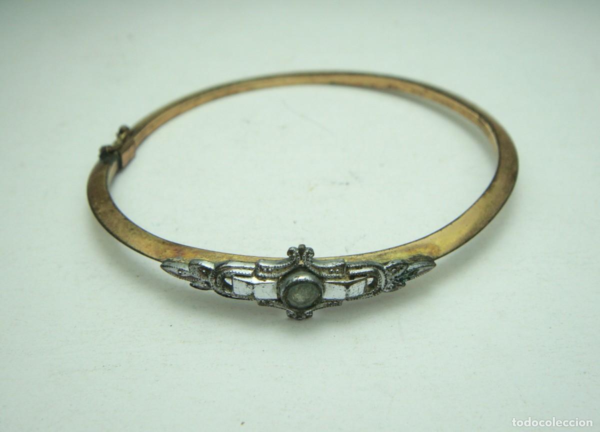 Joyeria: Pulsera r&iacute;gida infantil &middot; Metal dorado y frente plateado &middot; ca. 1920&ndash;1940