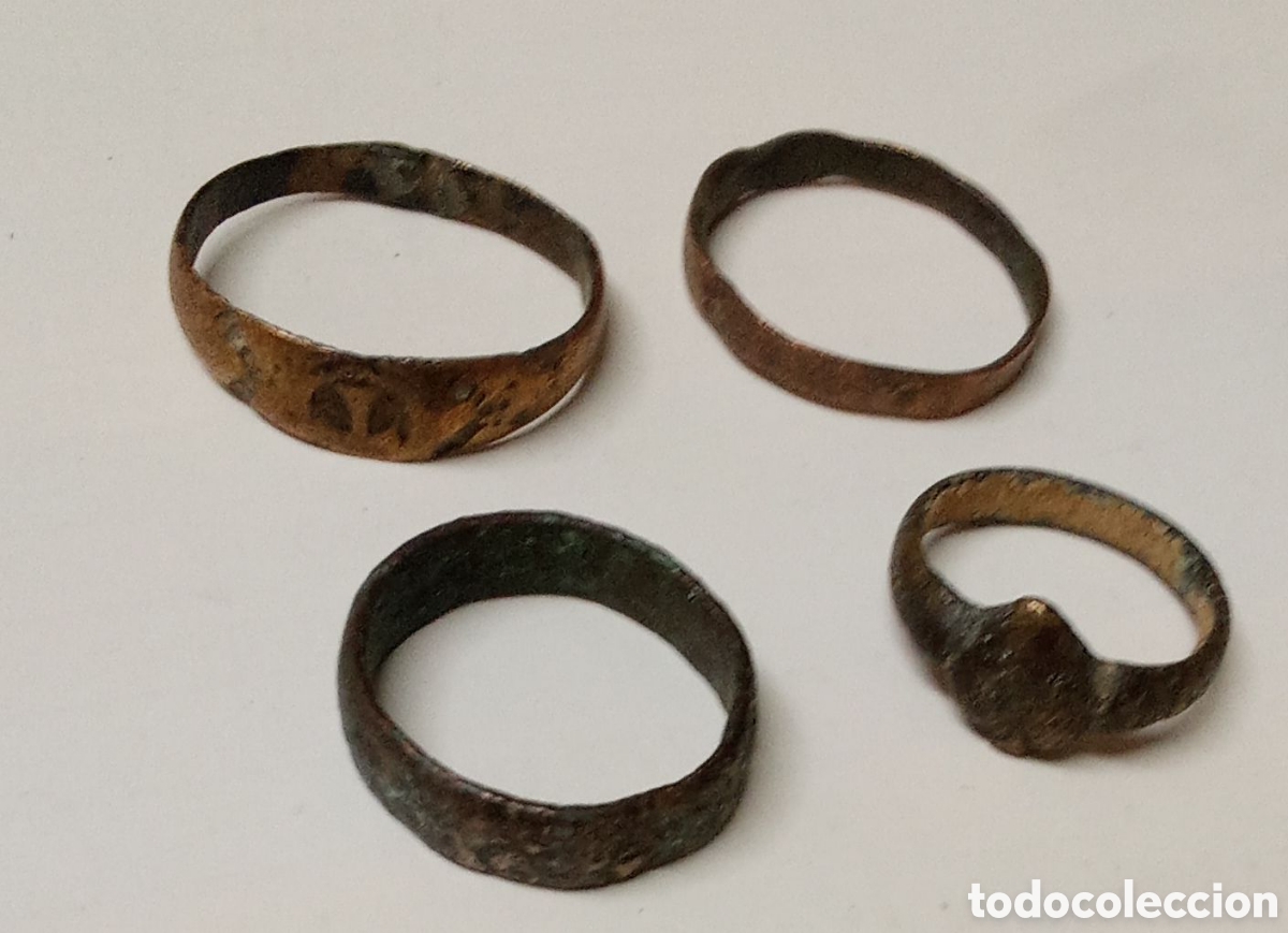 Joyeria: ANILLOS ANTIGUOS CUATRO