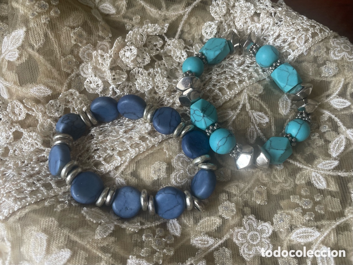 Joyeria: 2 pulseras de turquesa y piedras azules