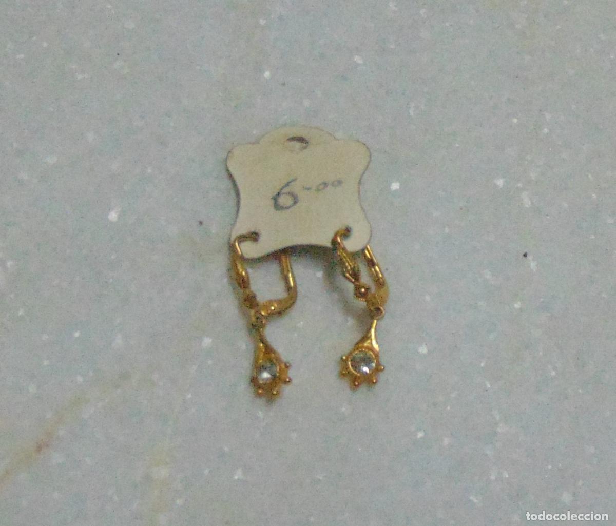 Joyeria: PEQUE&Ntilde;OS PENDIENTES DE ANTIGUA JOYERIA, TEMA RELIGIOSO