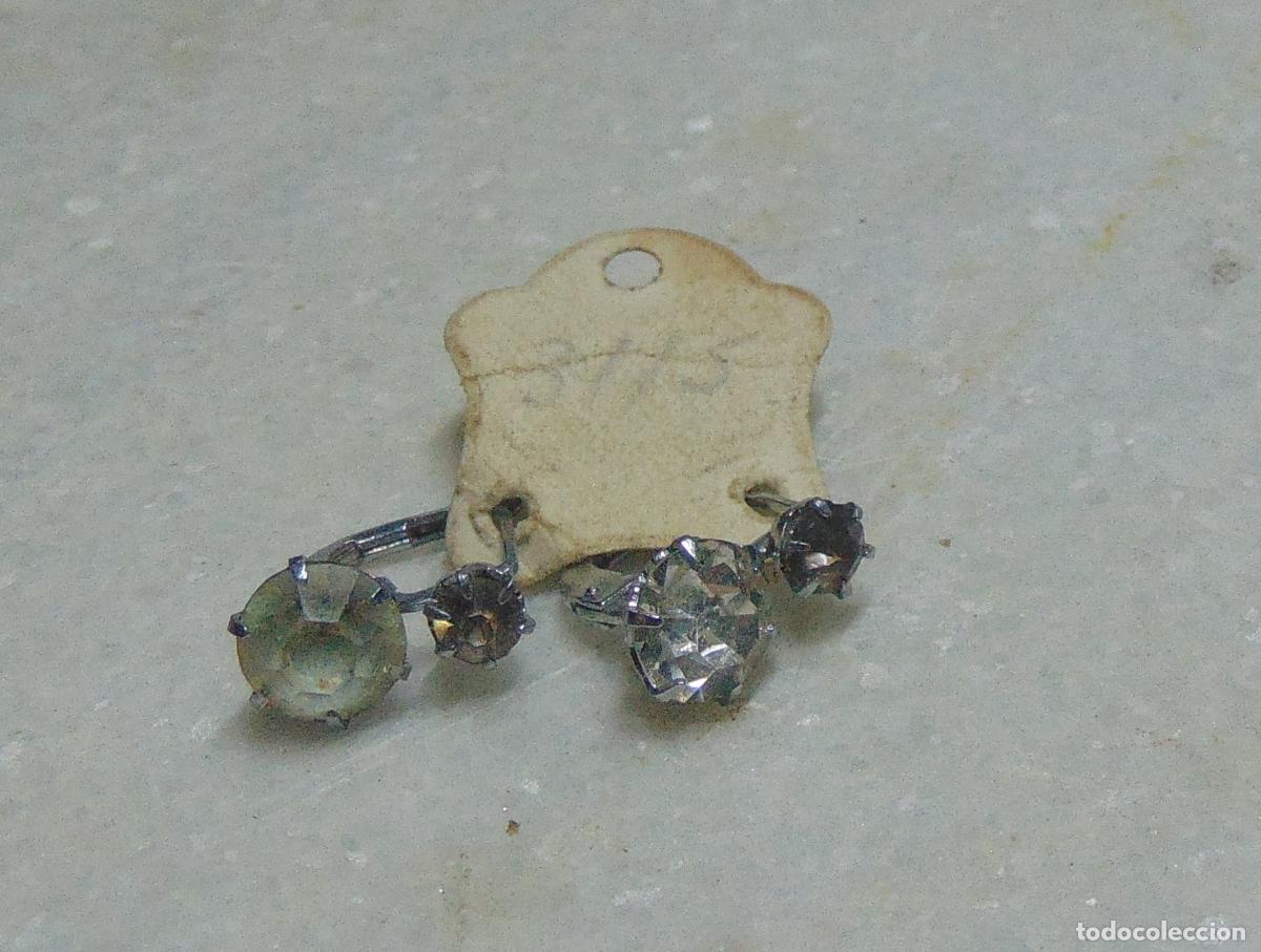 Joyeria: PEQUE&Ntilde;OS PENDIENTES DE ANTIGUA JOYERIA, TEMA RELIGIOSO