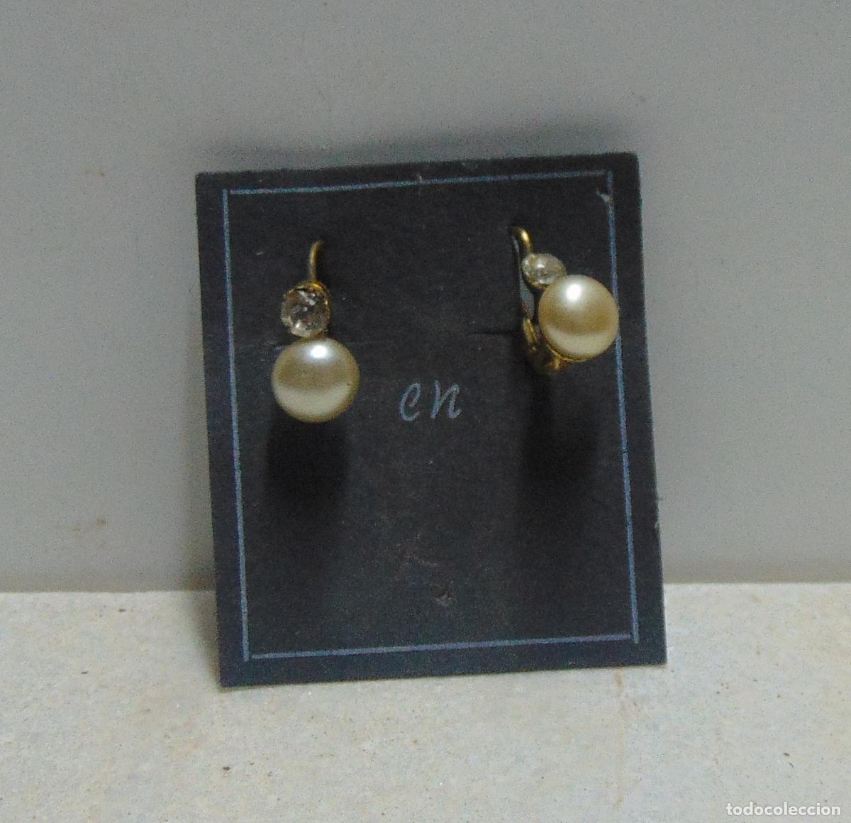 Joyeria: PEQUE&Ntilde;OS PENDIENTES DE ANTIGUA JOYERIA, TEMA RELIGIOSO