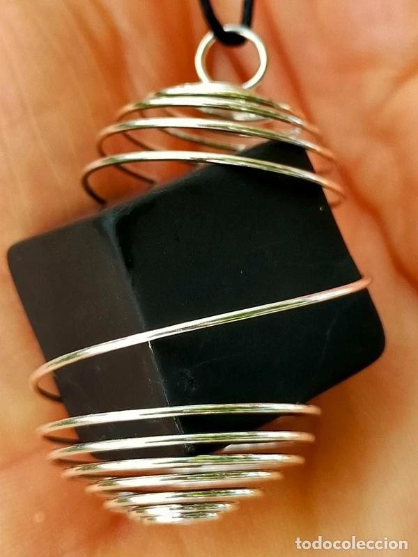 Joyeria: Ciondolo con cubo in Shungite