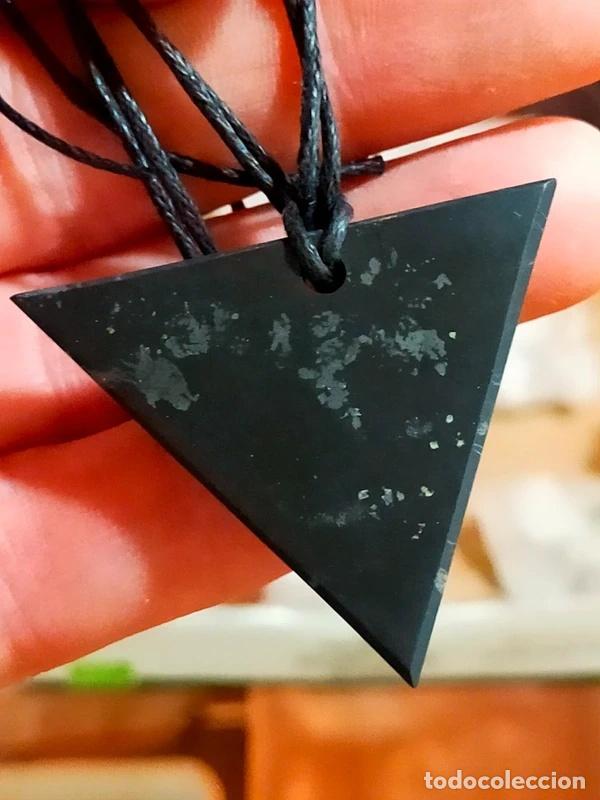 Joyeria: Ciondolo di Shungite a triangolo. - Foto 3