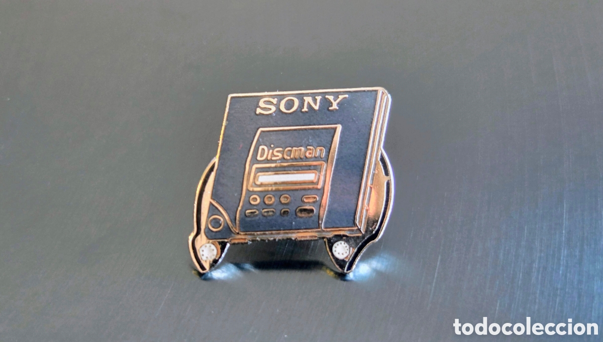Joyeria: Pin Discman Sony. Vintage a&ntilde;os 90.