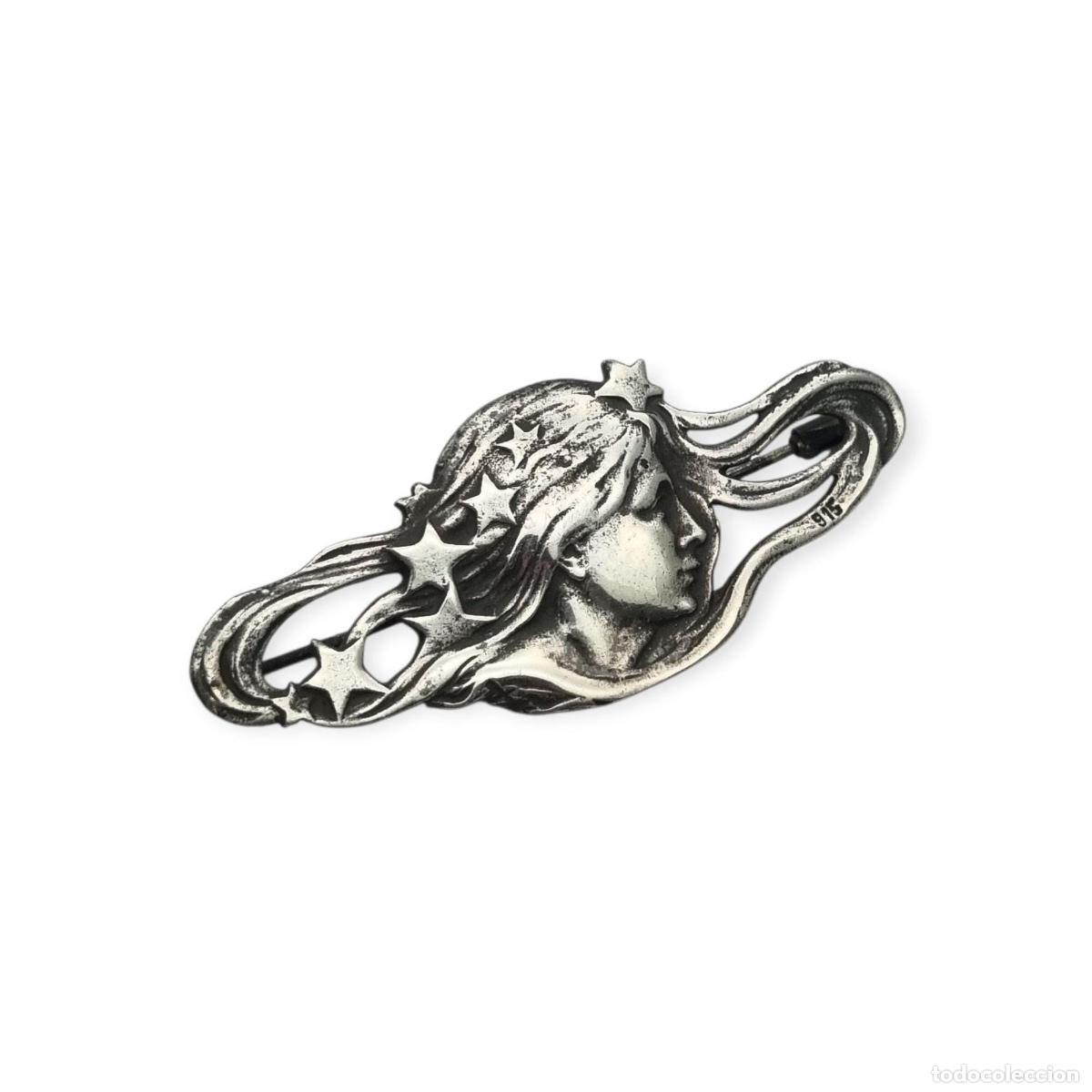 Joyeria: Broche de plata 915 Art Nouveau con ninfa, estrellas y perfil femenino, Europa, circa 1940