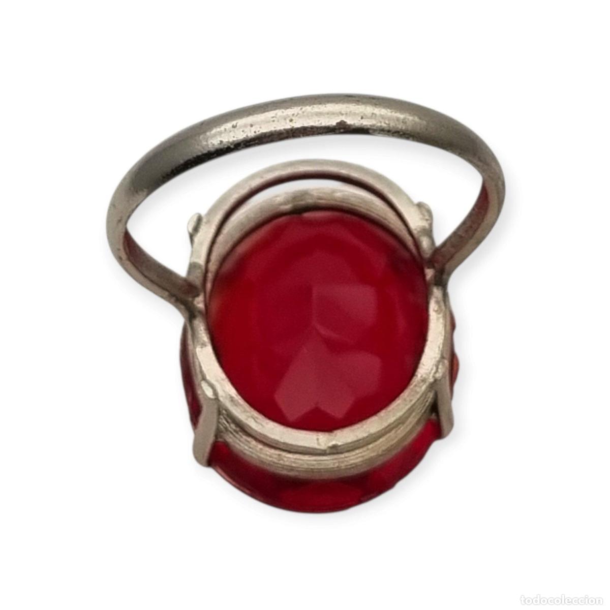 Joyeria: Anillo cocktail vintage a&ntilde;os 50 con cristal rojo facetado, estilo Art D&eacute;co, Espa&ntilde;a