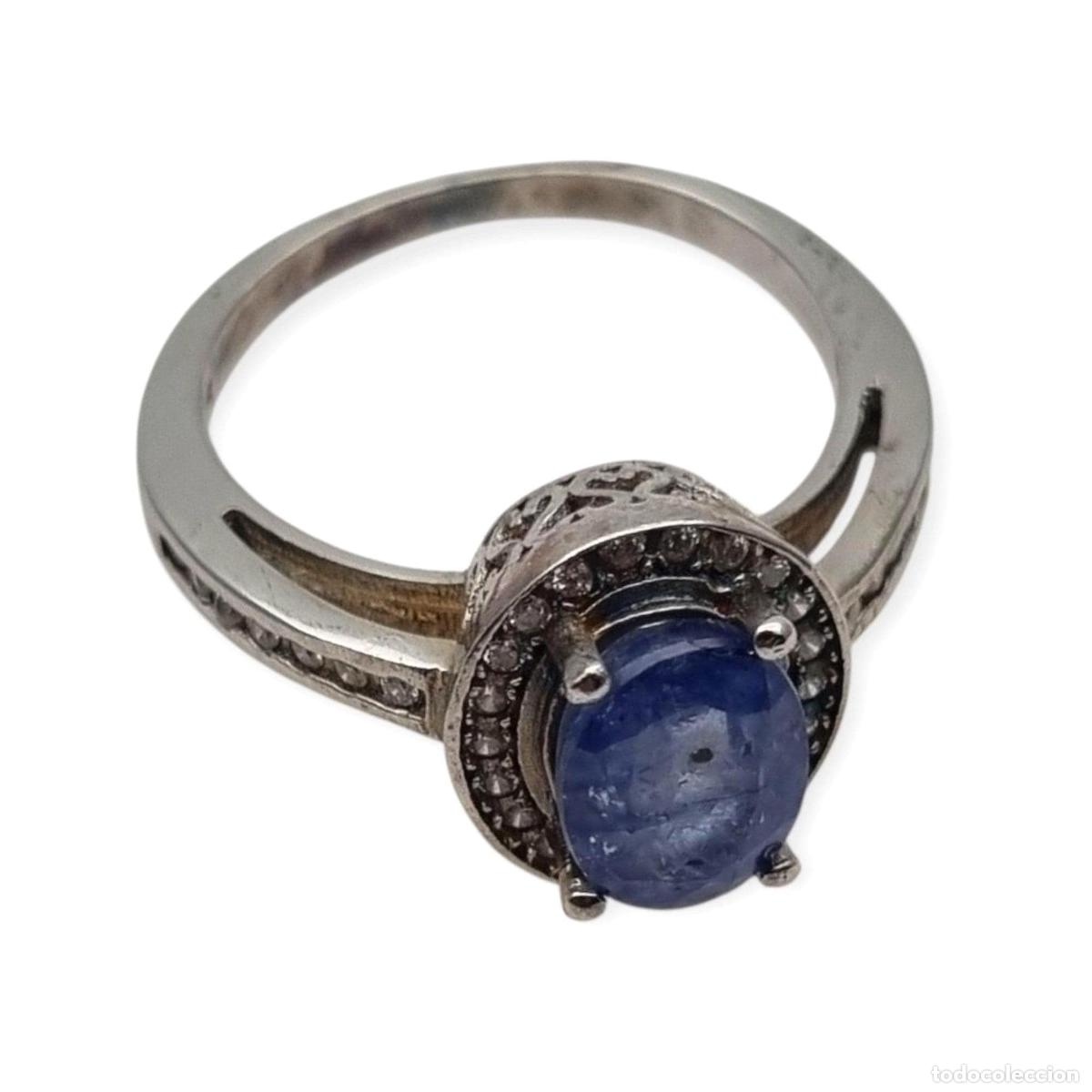 Joyeria: Anillo vintage de plata 925 con piedra azul estilo Diana y halo, circa 1990-2000