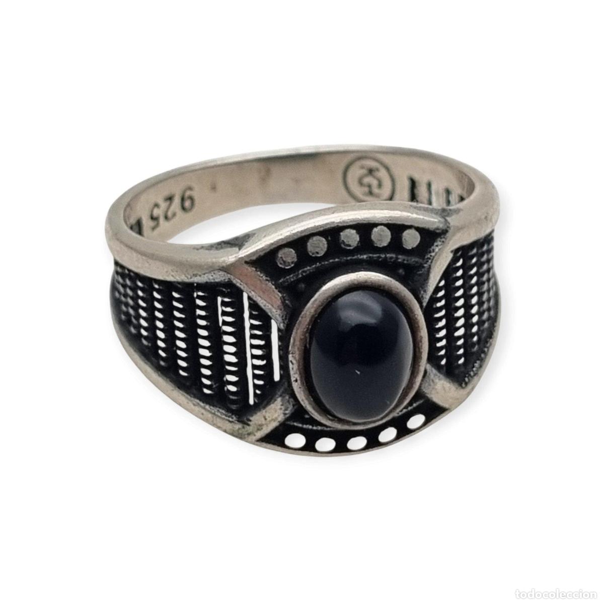 Joyeria: Anillo vintage boho de plata 925 y &oacute;nix negro, dise&ntilde;o geom&eacute;trico calado, Europa, ca. 1990-2000
