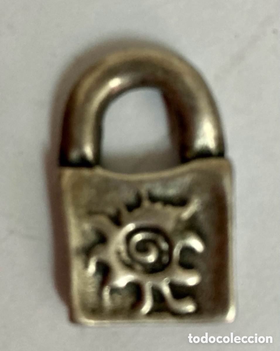 Joyeria: Colgante de la marca &ldquo; uno de 50 &ldquo; - Foto 2