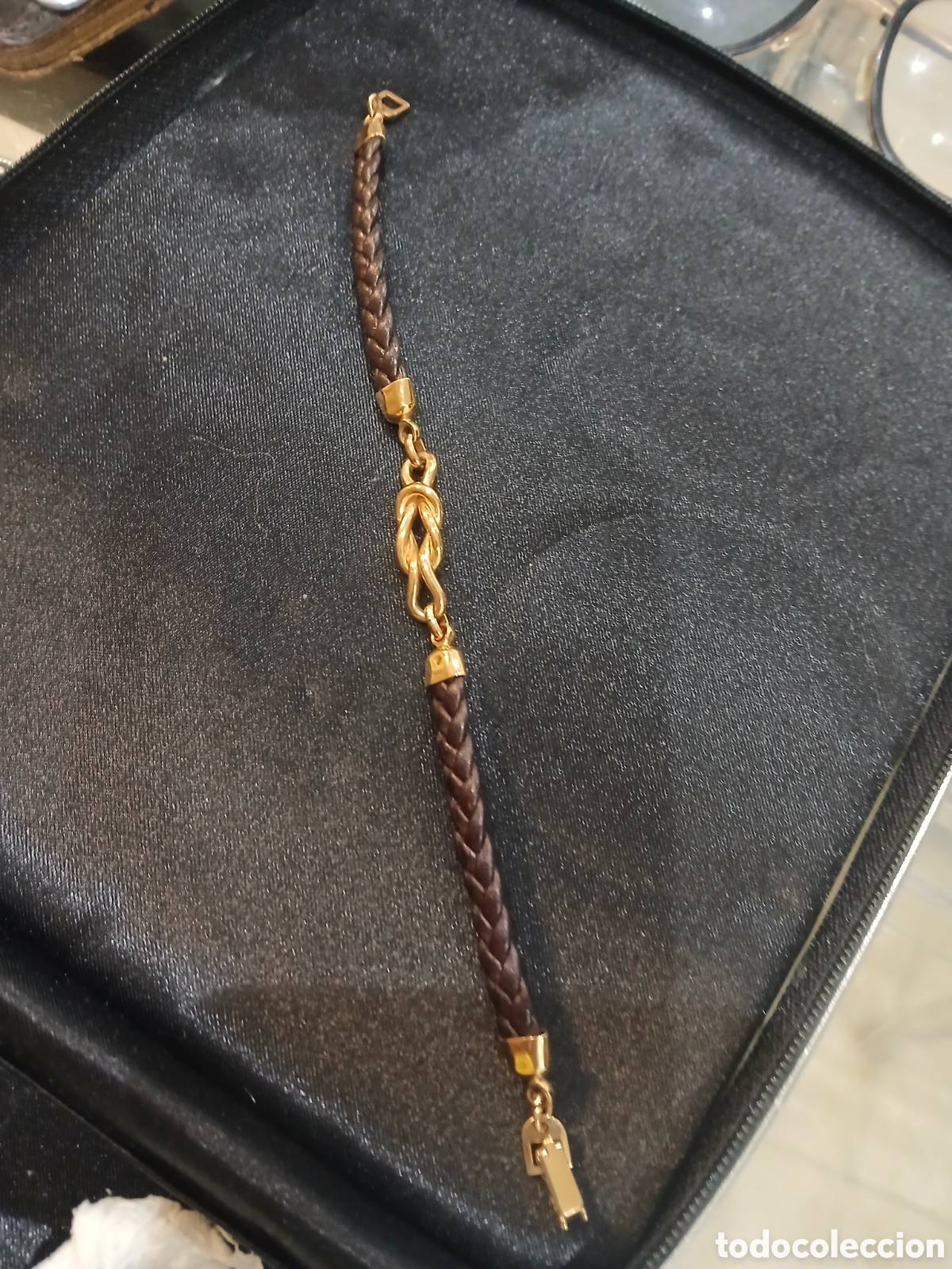 Joyeria: Pulsera ba&ntilde;o de oro y piel
