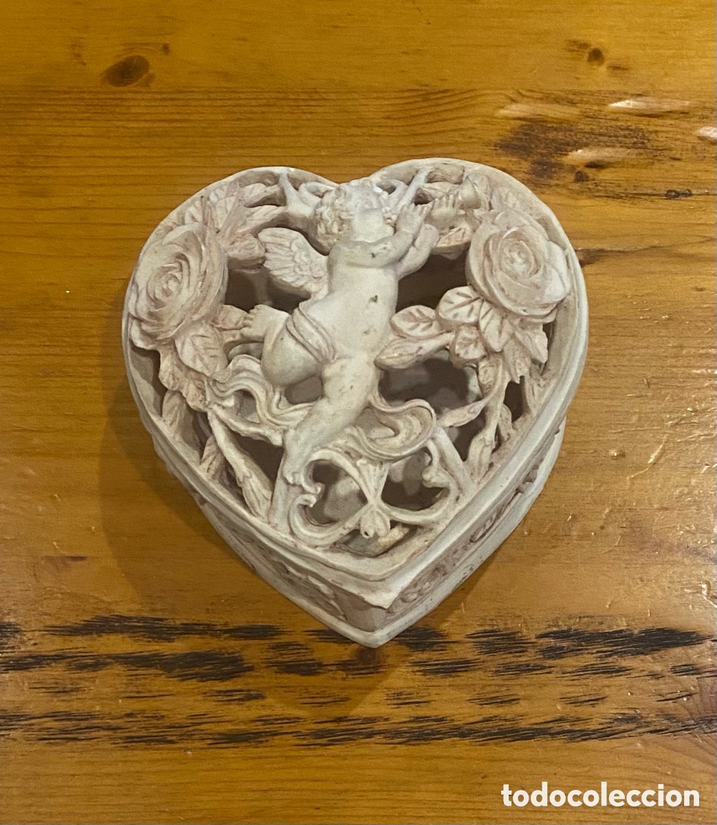 Joyeria: Joyero de forma coraz&oacute;n con motivos florales - Foto 1