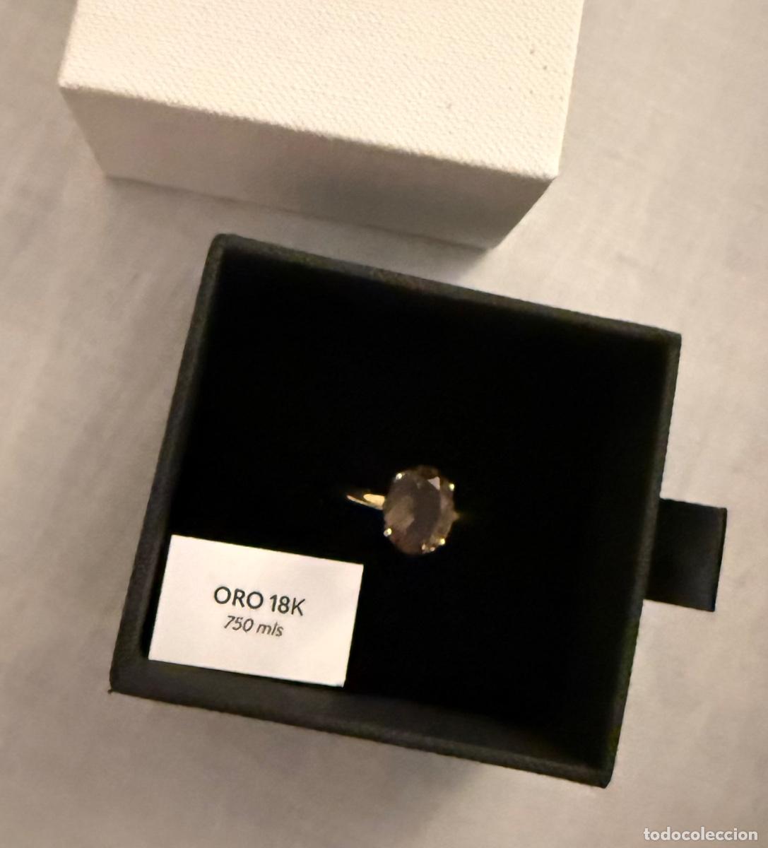 Joyeria: Precioso, anillo de oro, de 18 kilates y cuarzo marr&oacute;n