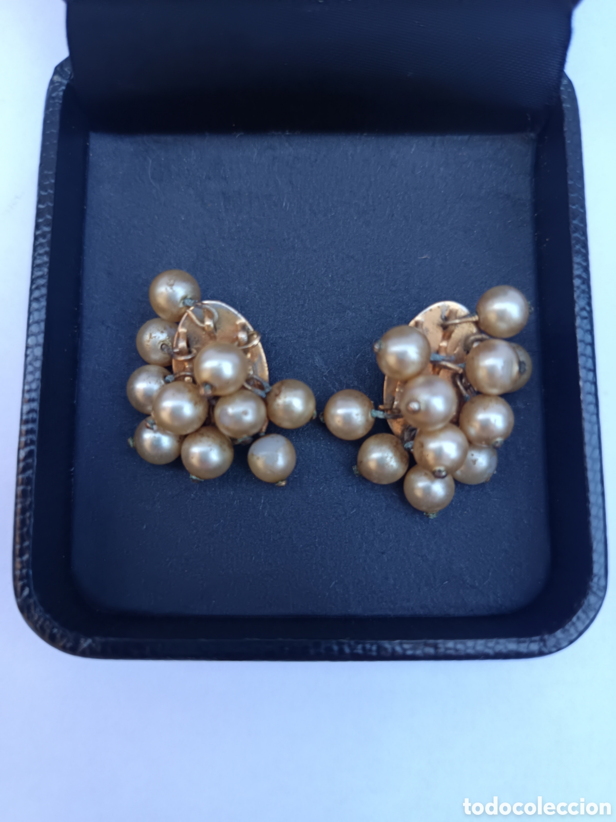 Joyeria: ATRACTIVOS PENDIENTES ANTIGUOS CON PERLITAS EN RACIMO 70S
