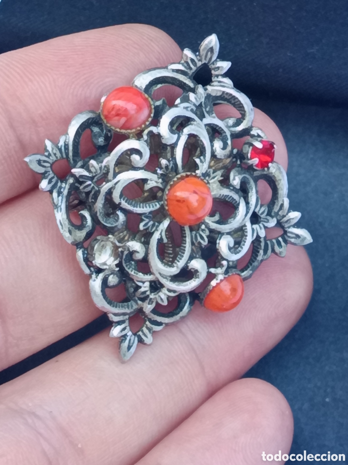 Joyeria: Broche plata y coral ideal traje a Virgen o t&iacute;pico regional - Foto 6