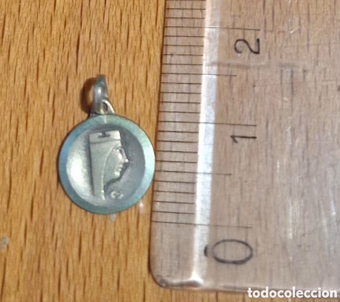 Joyeria: Antigua medalla de plata escapulario de Nuestra Se&ntilde;ora de Montserrat, Jesucristo, Barcelona