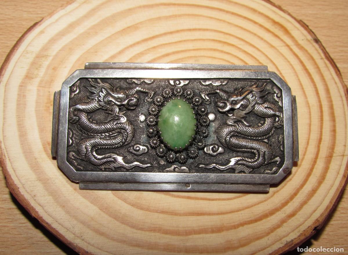 Joyeria: Broche oriental antiguo vintage Art D&eacute;co de plata China y jade dragones imperiales sello circa 1920