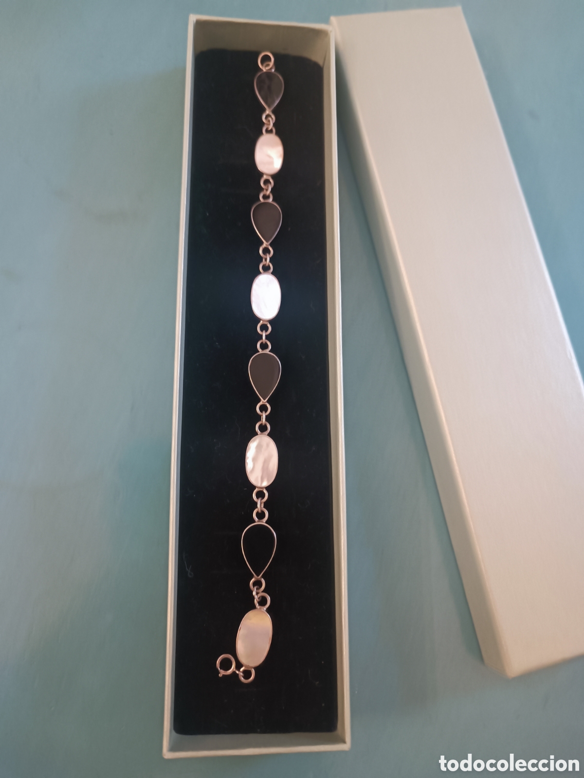 Joyeria: Pulsera plata de ley con onix y nacar