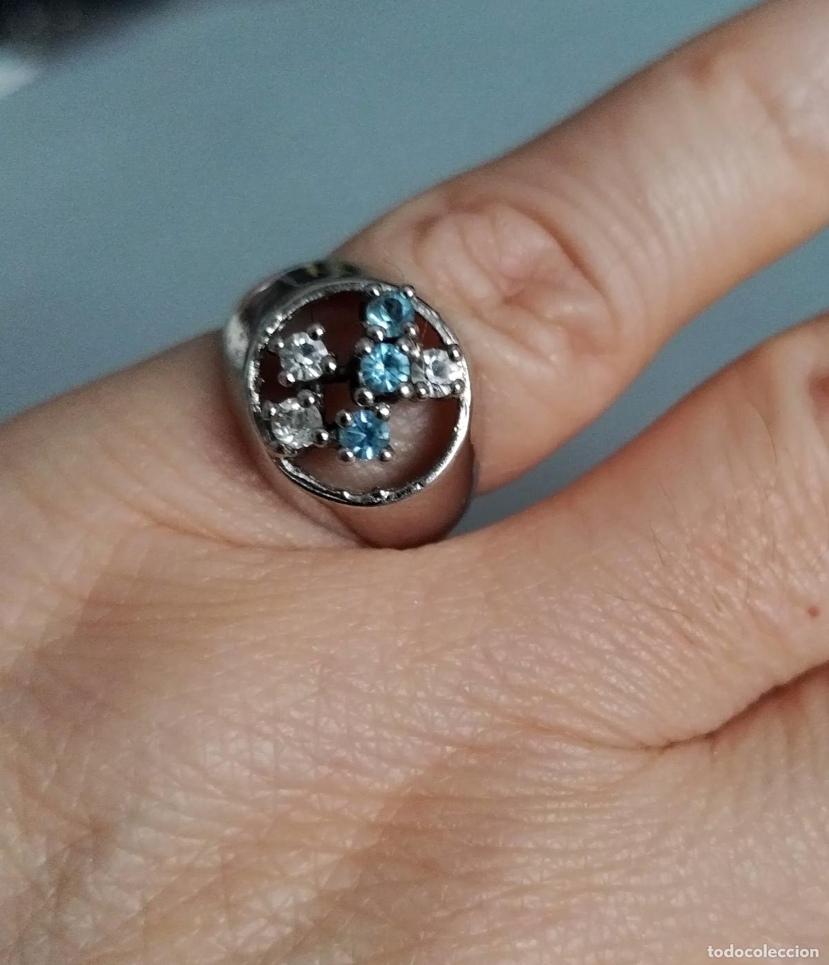 Joyeria: Anillo de plata de ley contrastada, con circonitas. - Foto 1