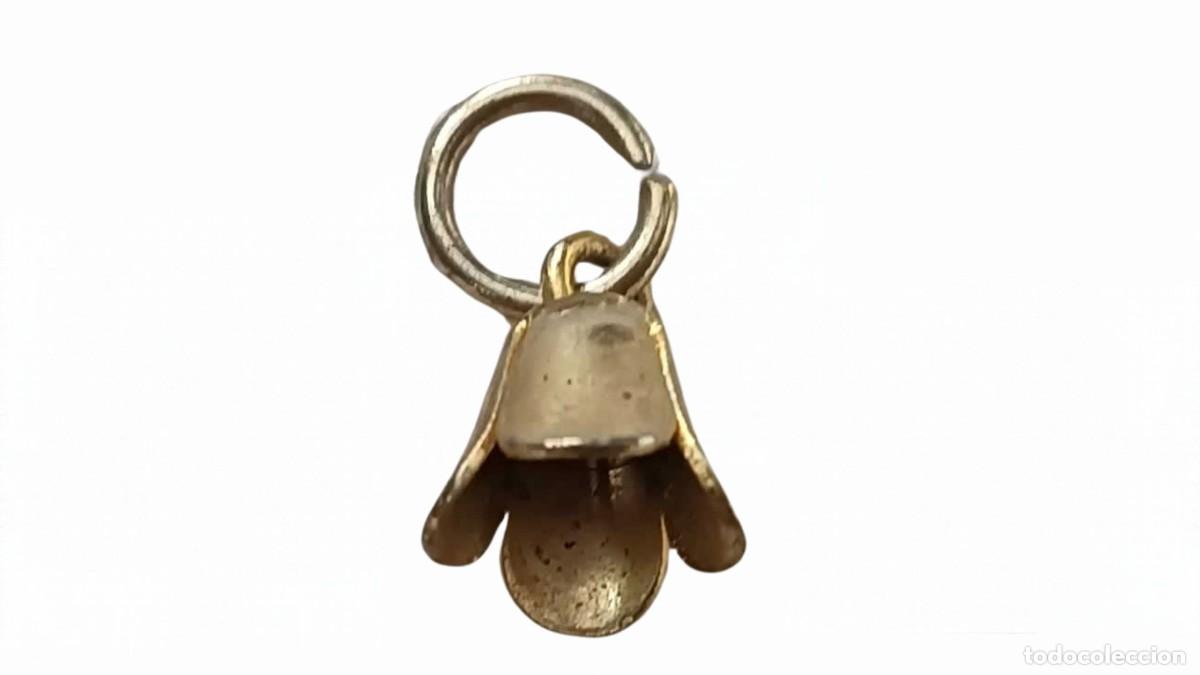 Joyeria: COLGANTE DIJE CAMPANILLA FESTONEADA CON BADAJO Y ANILLA - METAL DORADO - VINTAGE A&Ntilde;OS 80/90