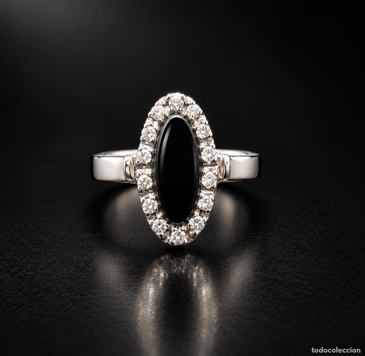 Jewelry: ANILLO DE ORO BLANCO, DIAMANTES Y ONIX