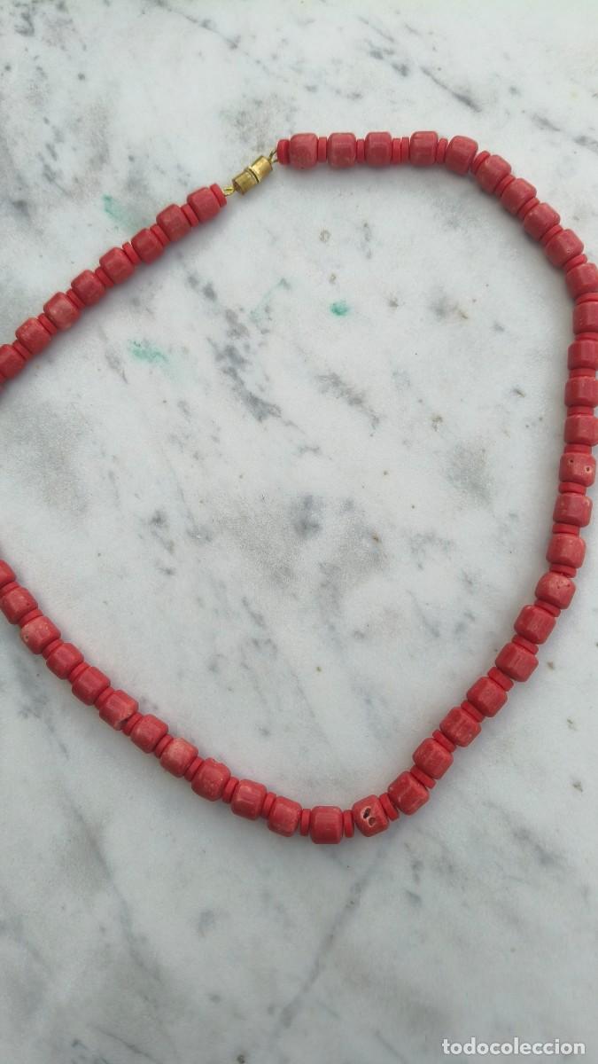 Joyeria: Collier ancien corail bambou