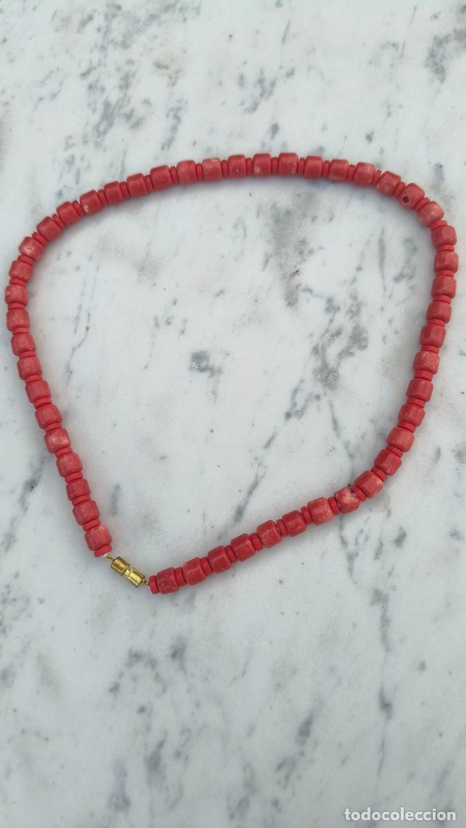 Joyeria: Collier ancien corail bambou