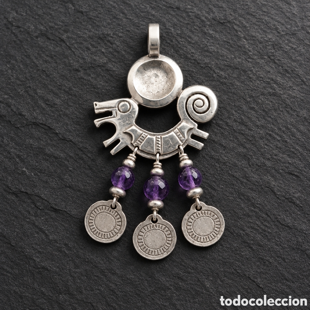 Joaillerie: Colgante de plata artesanal, un dise&ntilde;o de joyer&iacute;a &eacute;tnica inspirado en la iconograf&iacute;a precolombina y