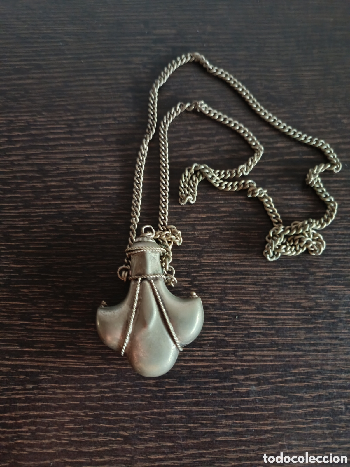 Jewelry: Antiguo frasco bereber