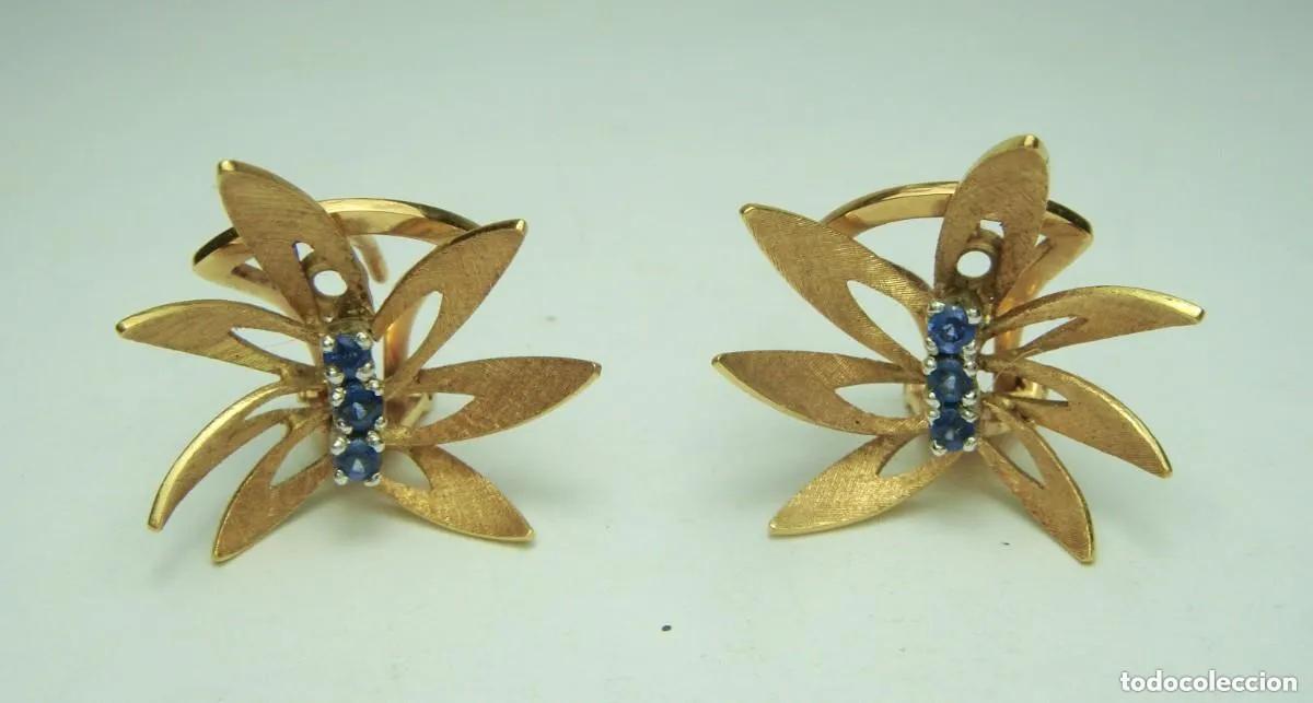 Joyeria: Pendientes florales modernistas en oro de 18 quilates y zafiros &middot; ca. 1960&ndash;1975