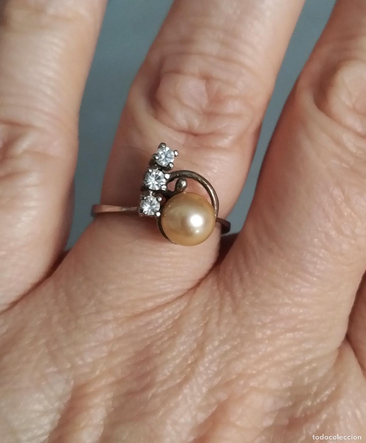 Joalharia: Antiguo anillo plata de ley con perla y circonitas.