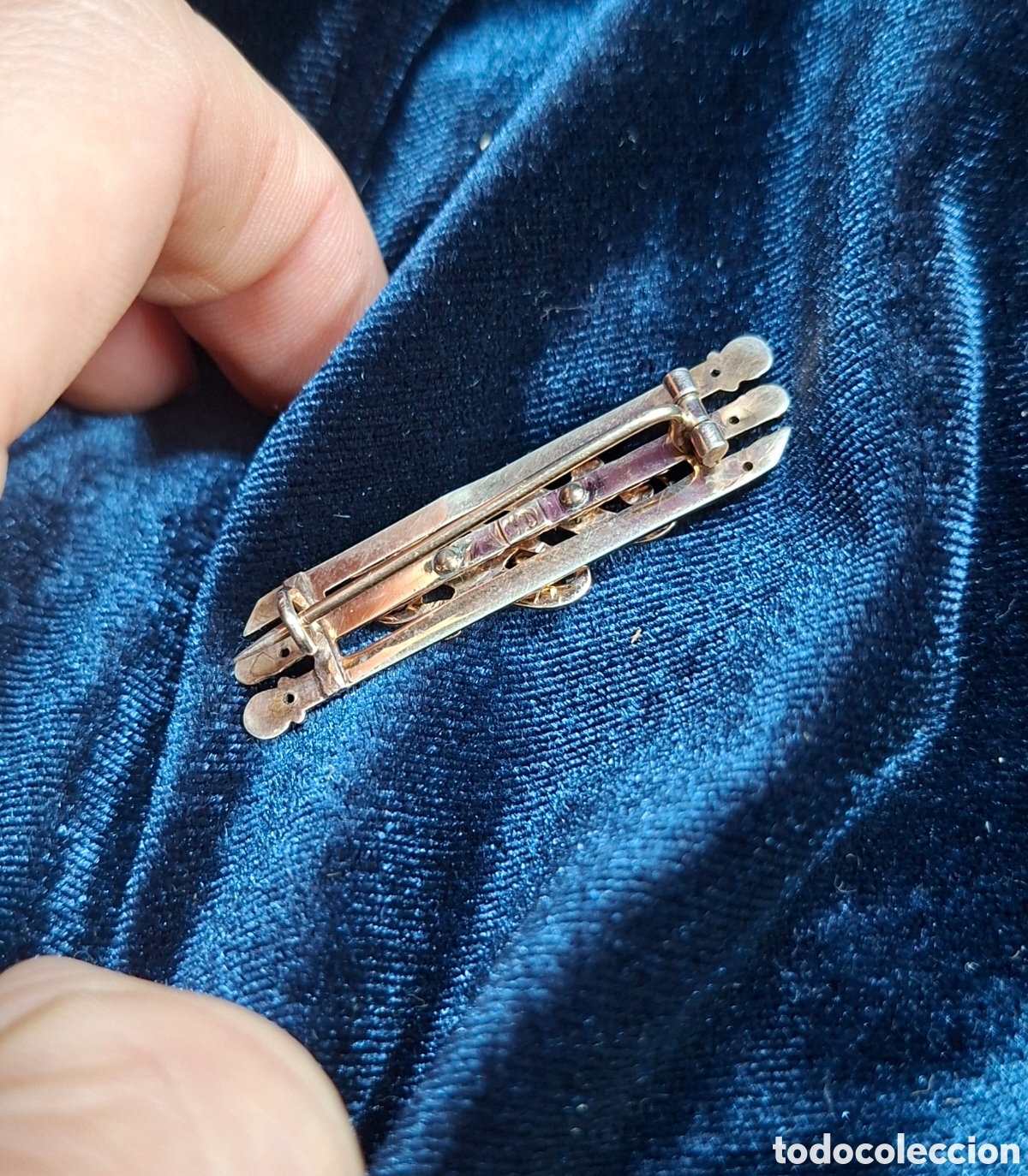 Joyeria: Broche de plata dorada del Siglo XIX - Foto 13