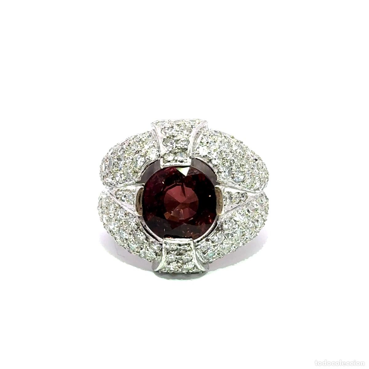 Joyeria: Anillo de Oro con Turmalina Natural y Diamantes