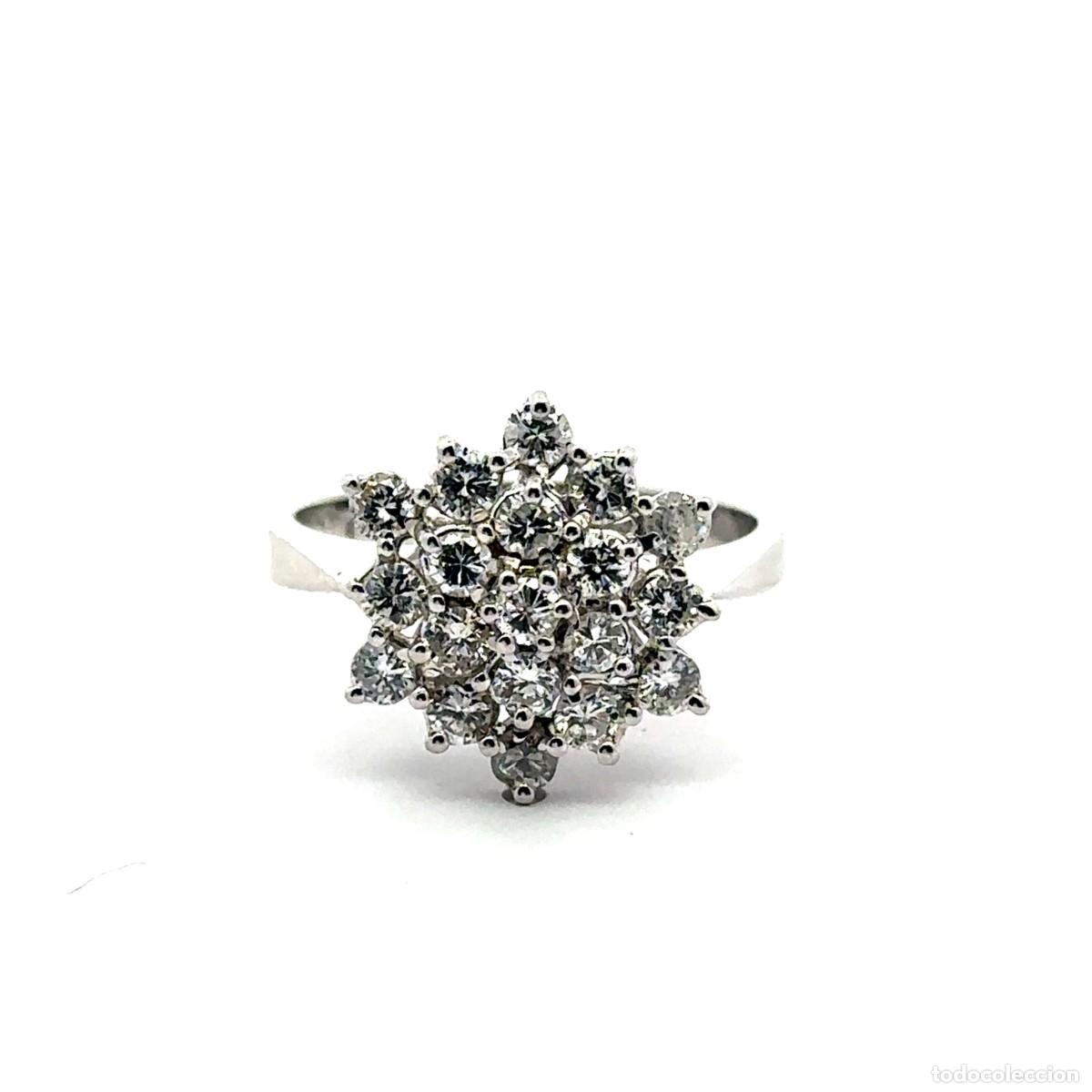 Gioielleria: Anillo de C&oacute;ctel de Oro Blanco con Racimo de Diamantes