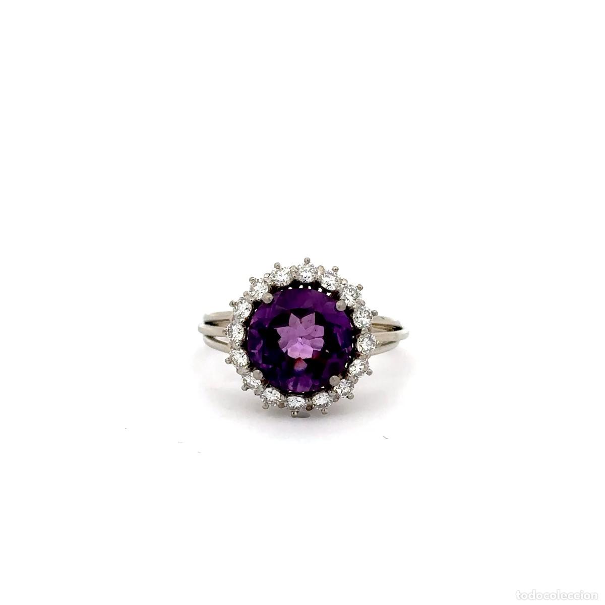 Jewelry: Anillo Vintage con Amatista Violeta y Halo de Diamantes