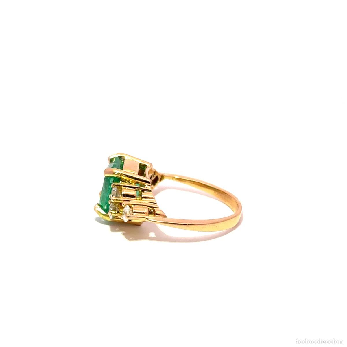 Joyeria: Anillo de Lujo con Esmeralda Central y Diamantes Corte Pera - Foto 2