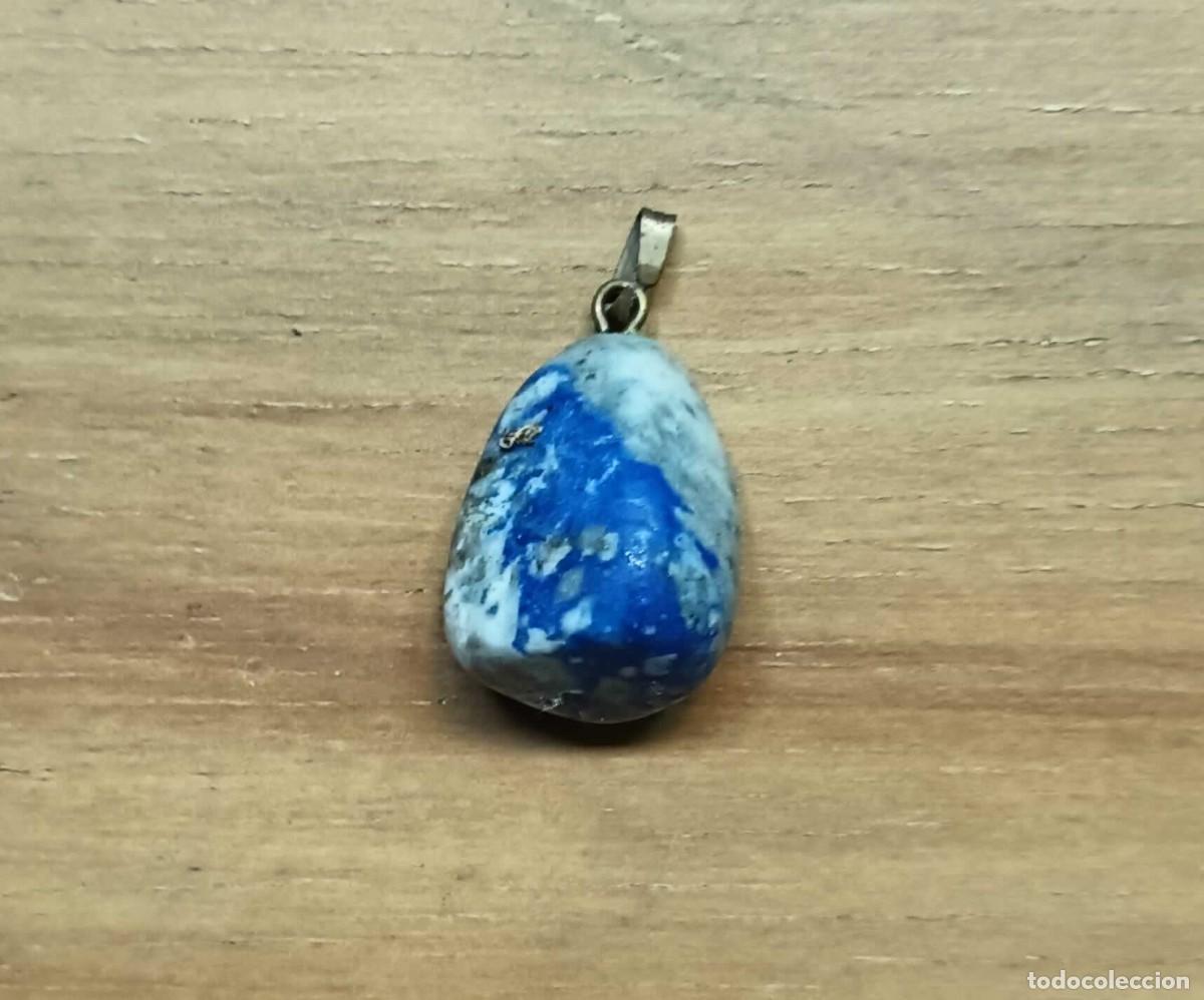 Joyeria: COLGANTE DE PIEDRA NATURAL &ndash; CANTO RODADO AZUL Y BLANCO (LAPISL&Aacute;ZULI) &ndash; 2,90 X 1,8 CM