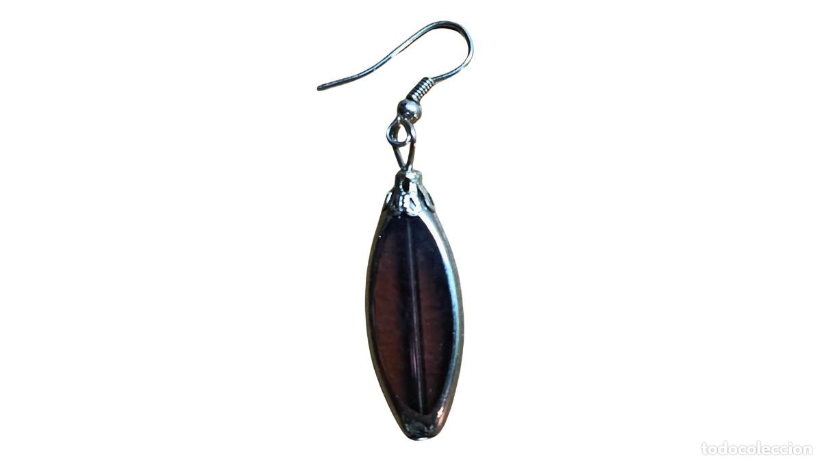 Joyeria: PENDIENTE VINTAGE - CUENTA DE CRISTAL VIOLETA TRANSPARENTE - FORMA DE NAVETA - GANCHO DE METAL