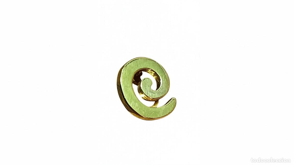 Joyeria: PENDIENTE VINTAGE - ESPIRAL - S&Iacute;MBOLO DE CRECIMIENTO Y RENACIMIENTO - BA&Ntilde;ADO EN ORO - CLIP