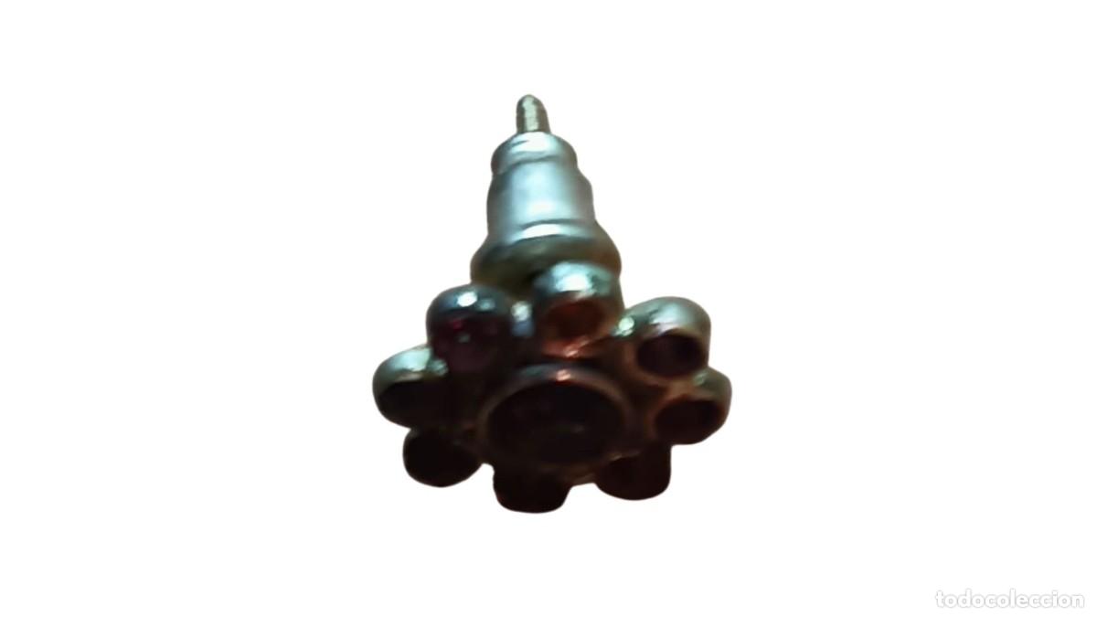 Joyeria: PENDIENTE VINTAGE &Uacute;NICO - 9 CRISTALES MORADOS ESTILO AMATISTA - MONTAJE CALADO -
