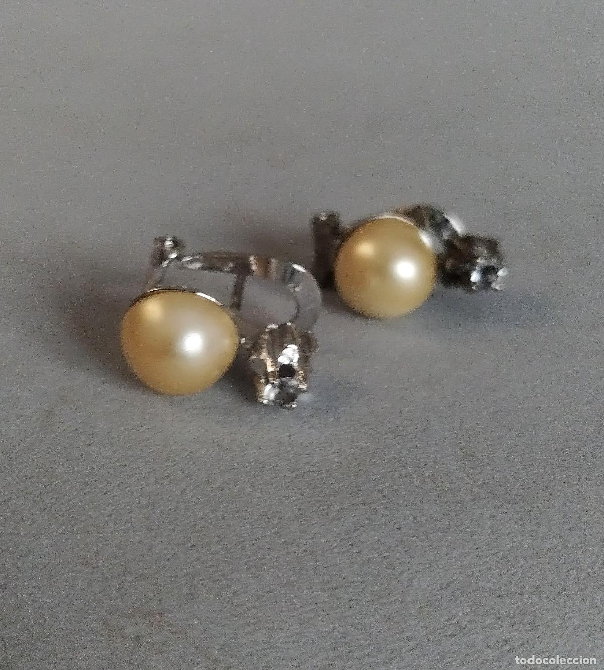Joyeria: Antiguos pendientes de plata rodiada y perlas.