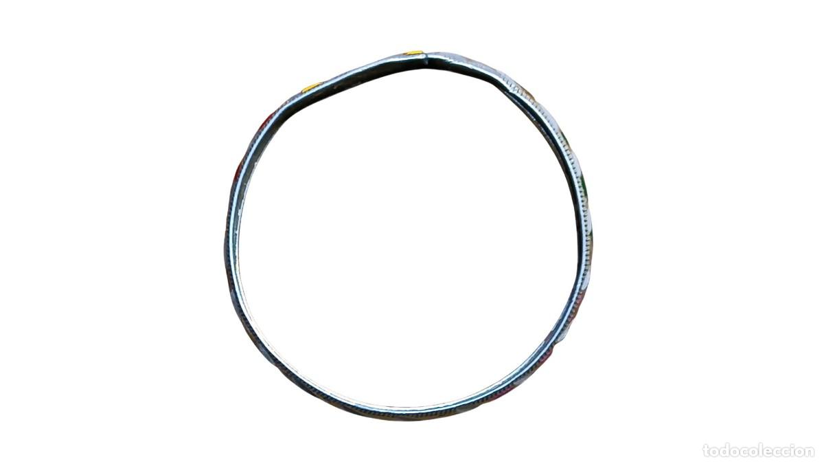 Joyeria: PULSERA VINTAGE - ARO R&Iacute;GIDO FINO CON GRABADO DE HOJAS Y ESMALTES DE COLORES - BORDES CINCELADOS