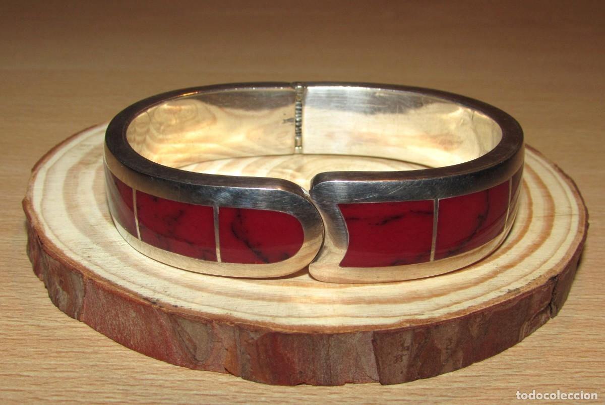 Joyeria: Pulsera brazalete de plata bisagra o resorte ovalado rojo 65 gr sello 950