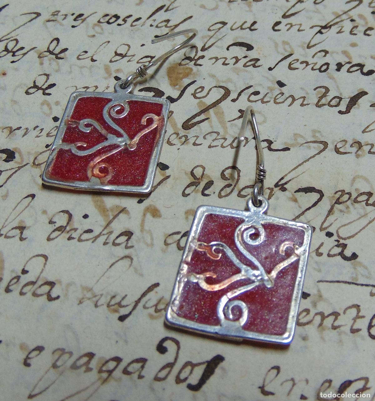 Joyeria: PAR DE PENDIENTES DE PLATA Y ESMALTE, BUEN ESTADO, 2x2CM - Foto 2