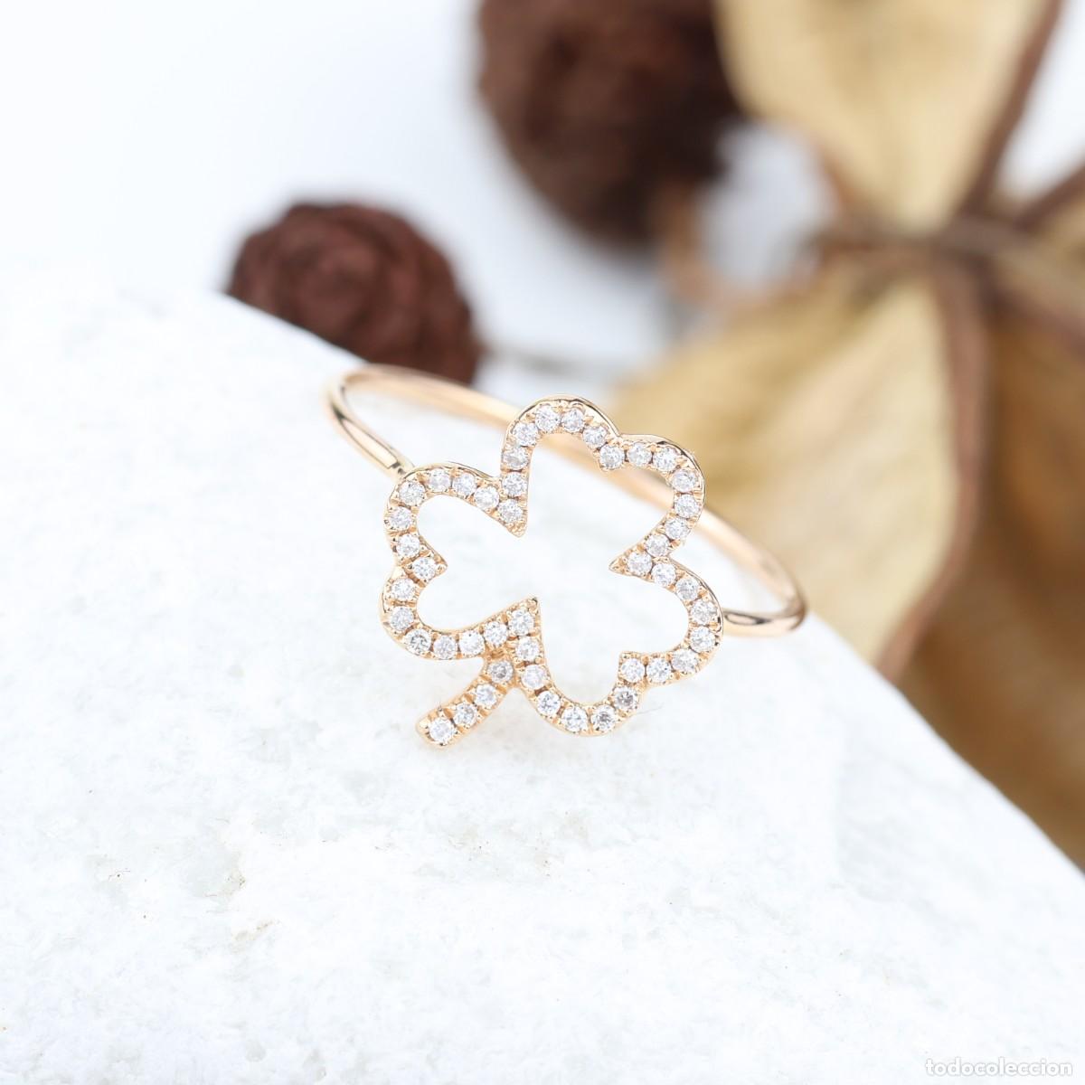 Joyeria: Anillo de tr&eacute;bol con diamantes en oro amarillo 18K &ndash; 0,22 ct