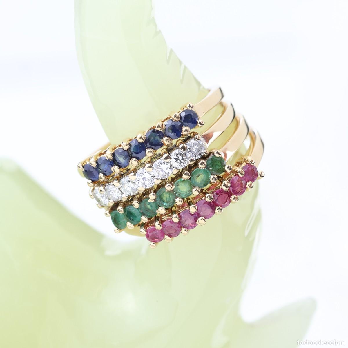 Joyeria: Conjunto de 4 anillos de diamantes, rub&iacute;es, esmeraldas y zafiros en oro amarillo de 18K