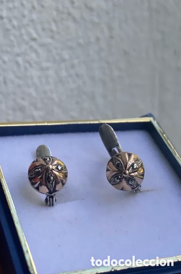 Joyeria: Pendientes de Bot&oacute;n Antiguos en Oro de 18 Quilates y Frente de Platino